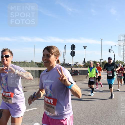 03.10.2025 - Köhlbrandbrückenlauf Julia Fischer http://msf.ph/oto/9000642 03.10.2025 12:15:43 Position 3 8024, 6222, 2025 meine-sportfotos.de