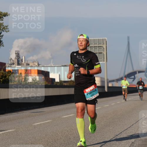 03.10.2025 - Köhlbrandbrückenlauf Luisa Fischer http://msf.ph/oto/9000692 03.10.2025 10:42:40 Position 3 3609 meine-sportfotos.de