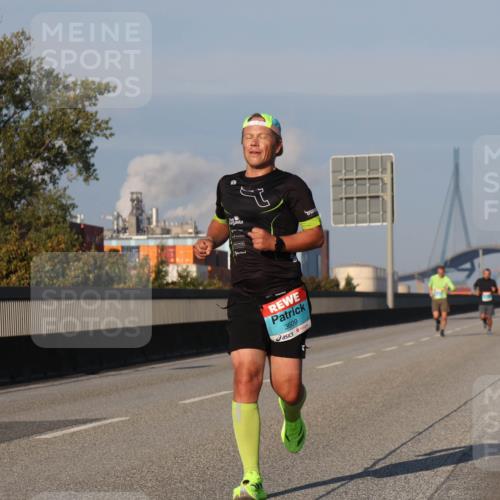 03.10.2025 - Köhlbrandbrückenlauf Luisa Fischer http://msf.ph/oto/9000704 03.10.2025 10:42:40 Position 3 3609 meine-sportfotos.de