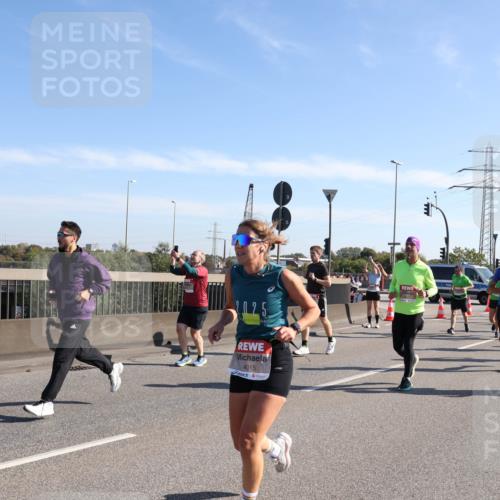 03.10.2025 - Köhlbrandbrückenlauf Julia Fischer http://msf.ph/oto/9000706 03.10.2025 12:15:51 Position 3 2025, 4015 meine-sportfotos.de
