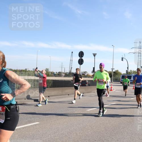 03.10.2025 - Köhlbrandbrückenlauf Julia Fischer http://msf.ph/oto/9000712 03.10.2025 12:15:52 Position 3 1225, 4015 meine-sportfotos.de