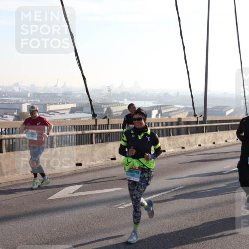 03.10.2025 - Köhlbrandbrückenlauf Julia Fischer http://msf.ph/oto/9000715 03.10.2025 09:22:05 Position 1 1398, 2940 meine-sportfotos.de