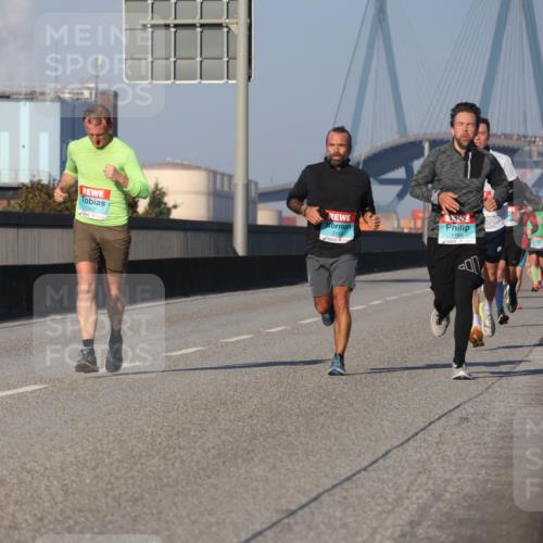 03.10.2025 - Köhlbrandbrückenlauf Luisa Fischer http://msf.ph/oto/9000728 03.10.2025 10:42:48 Position 3 1462, 3193, 1184 meine-sportfotos.de
