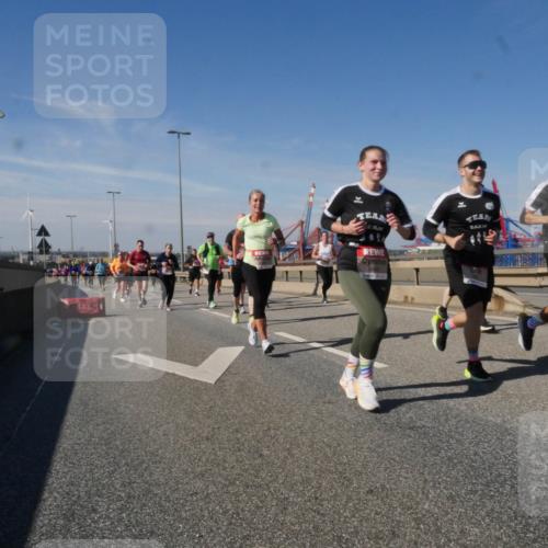 03.10.2025 - Köhlbrandbrückenlauf Matties Gatica Varas http://msf.ph/oto/9000762 03.10.2025 12:53:54 Position 2  meine-sportfotos.de