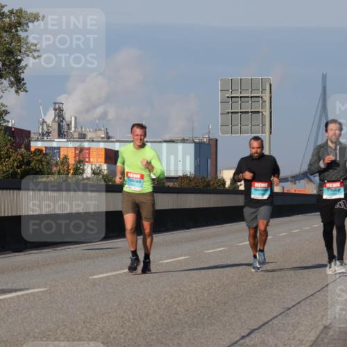 03.10.2025 - Köhlbrandbrückenlauf Luisa Fischer http://msf.ph/oto/9000797 03.10.2025 10:42:51 Position 3  meine-sportfotos.de