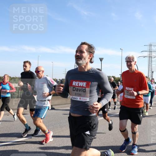 03.10.2025 - Köhlbrandbrückenlauf Julia Fischer http://msf.ph/oto/9000820 03.10.2025 12:16:09 Position 3 6194, 4176 meine-sportfotos.de