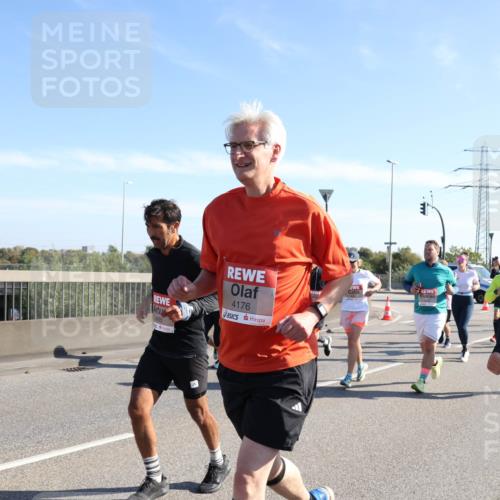 03.10.2025 - Köhlbrandbrückenlauf Julia Fischer http://msf.ph/oto/9000828 03.10.2025 12:16:10 Position 3 4176, 6193 meine-sportfotos.de