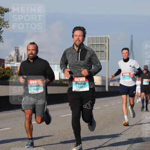 03.10.2025 - Köhlbrandbrückenlauf Luisa Fischer http://msf.ph/oto/9000878 03.10.2025 10:42:54 Position 3 3193, 1184, 3702 meine-sportfotos.de