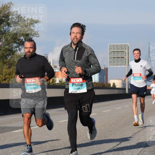 03.10.2025 - Köhlbrandbrückenlauf Luisa Fischer http://msf.ph/oto/9000894 03.10.2025 10:42:55 Position 3 3193, 1184, 3702 meine-sportfotos.de