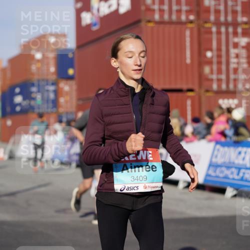 03.10.2025 - Köhlbrandbrückenlauf Michael Burmester http://msf.ph/oto/9000919 03.10.2025 10:05:07 Ziel 1033, 1211, 1239, 1346, 1359, 1622, 1944, 2920, 3409, 3721 meine-sportfotos.de