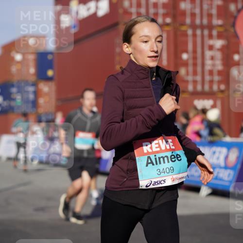 03.10.2025 - Köhlbrandbrückenlauf Michael Burmester http://msf.ph/oto/9000930 03.10.2025 10:05:07 Ziel 1033, 1211, 1239, 1346, 1359, 1622, 1944, 2920, 3409, 3721 meine-sportfotos.de