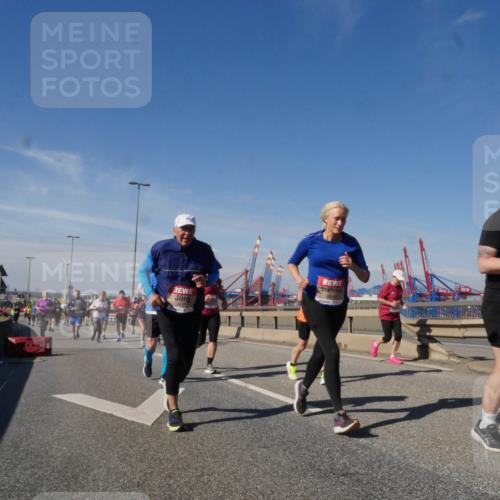 03.10.2025 - Köhlbrandbrückenlauf Matties Gatica Varas http://msf.ph/oto/9000986 03.10.2025 12:54:09 Position 2 4517 meine-sportfotos.de
