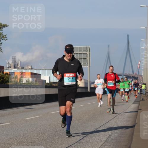 03.10.2025 - Köhlbrandbrückenlauf Luisa Fischer http://msf.ph/oto/9000989 03.10.2025 10:43:00 Position 3 3288 meine-sportfotos.de