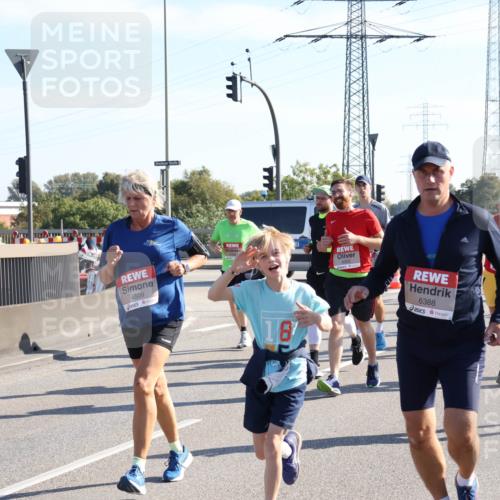 03.10.2025 - Köhlbrandbrückenlauf Julia Fischer http://msf.ph/oto/9000996 03.10.2025 12:16:37 Position 3 4509, 16, 6388, 4700 meine-sportfotos.de