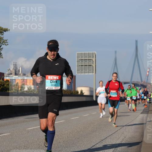 03.10.2025 - Köhlbrandbrückenlauf Luisa Fischer http://msf.ph/oto/9000999 03.10.2025 10:43:01 Position 3 3288 meine-sportfotos.de