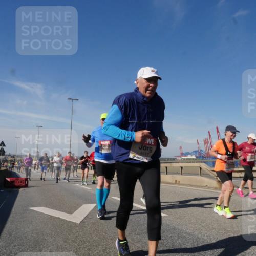 03.10.2025 - Köhlbrandbrückenlauf Matties Gatica Varas http://msf.ph/oto/9001002 03.10.2025 12:54:10 Position 2 4517 meine-sportfotos.de