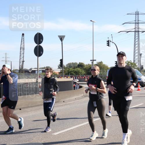 03.10.2025 - Köhlbrandbrückenlauf Julia Fischer http://msf.ph/oto/9001084 03.10.2025 12:16:45 Position 3  meine-sportfotos.de