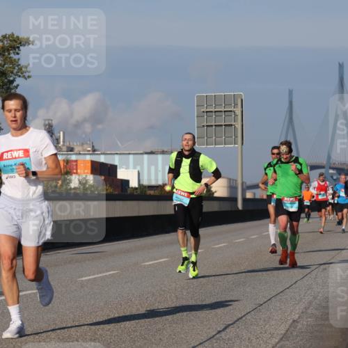 03.10.2025 - Köhlbrandbrückenlauf Luisa Fischer http://msf.ph/oto/9001124 03.10.2025 10:43:07 Position 3  meine-sportfotos.de