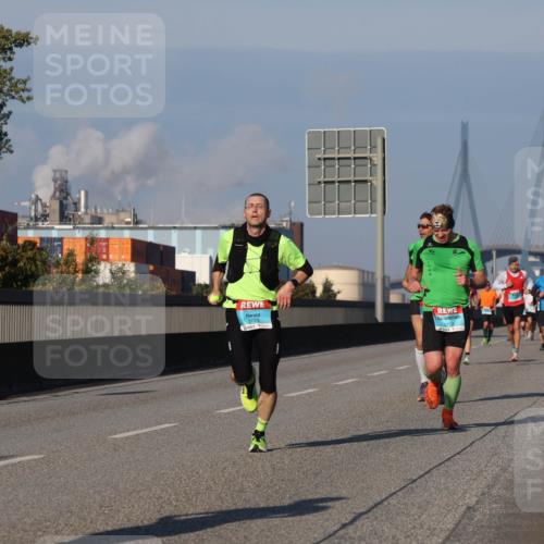 03.10.2025 - Köhlbrandbrückenlauf Luisa Fischer http://msf.ph/oto/9001144 03.10.2025 10:43:08 Position 3 37, 3720 meine-sportfotos.de
