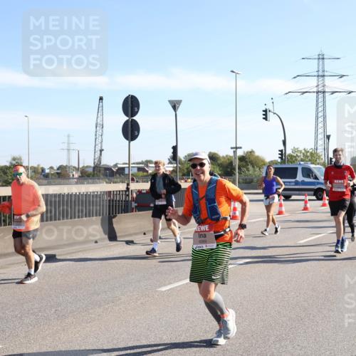 03.10.2025 - Köhlbrandbrückenlauf Julia Fischer http://msf.ph/oto/9001148 03.10.2025 12:16:55 Position 3 6069 meine-sportfotos.de