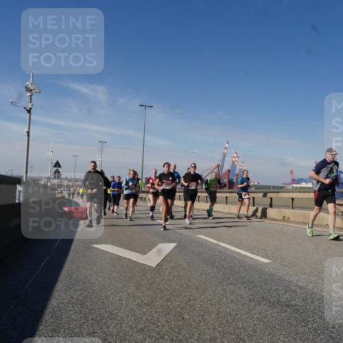 03.10.2025 - Köhlbrandbrückenlauf Matties Gatica Varas http://msf.ph/oto/9001163 03.10.2025 12:54:21 Position 2  meine-sportfotos.de