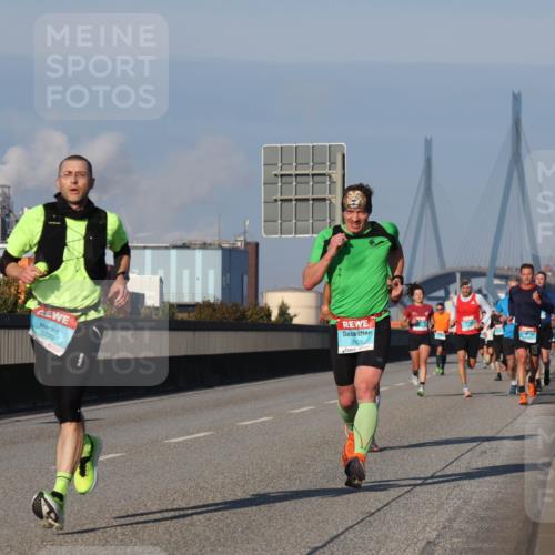 03.10.2025 - Köhlbrandbrückenlauf Luisa Fischer http://msf.ph/oto/9001177 03.10.2025 10:43:09 Position 3 3720, 2703 meine-sportfotos.de