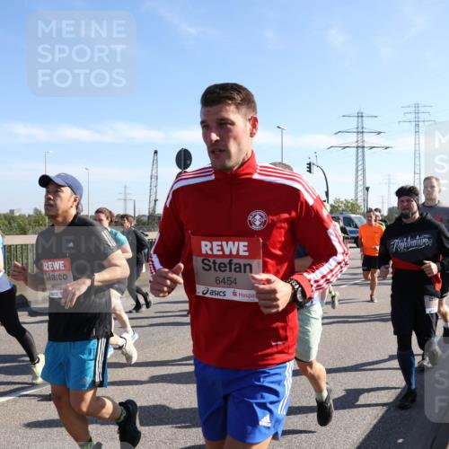 03.10.2025 - Köhlbrandbrückenlauf Julia Fischer http://msf.ph/oto/9001187 03.10.2025 12:17:02 Position 3 4522, 6454 meine-sportfotos.de