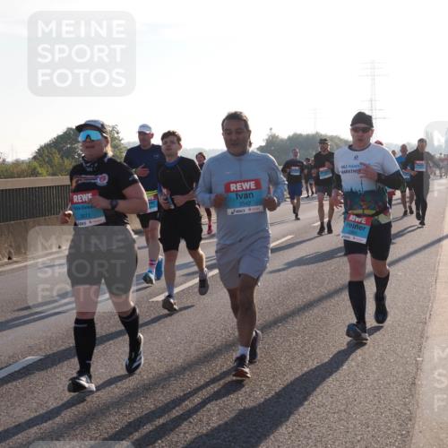 03.10.2025 - Köhlbrandbrückenlauf Fabian Wolf http://msf.ph/oto/9001190 03.10.2025 09:17:27 Position 3 3011, 3542, 3280 meine-sportfotos.de