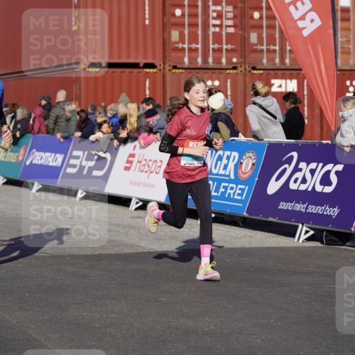 03.10.2025 - Köhlbrandbrückenlauf Michael Burmester http://msf.ph/oto/9001198 03.10.2025 10:05:23 Ziel 1385, 1415, 2084, 2661, 3679, 3842 meine-sportfotos.de