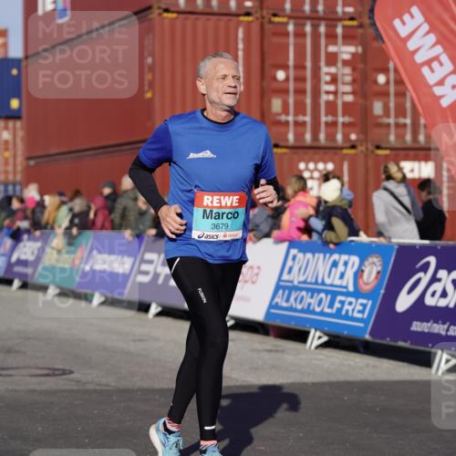 03.10.2025 - Köhlbrandbrückenlauf Michael Burmester http://msf.ph/oto/9001222 03.10.2025 10:05:24 Ziel 1312, 1385, 1415, 2084, 2661, 3679, 3842 meine-sportfotos.de