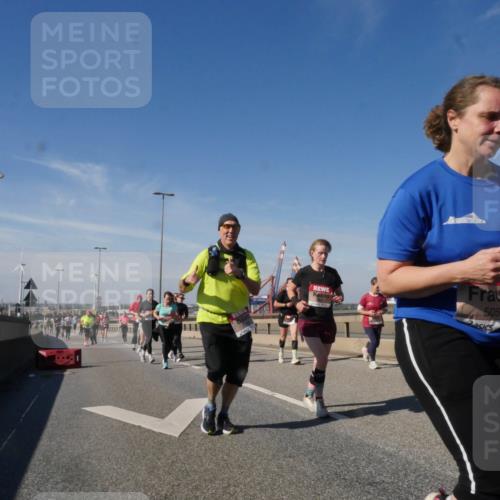 03.10.2025 - Köhlbrandbrückenlauf Matties Gatica Varas http://msf.ph/oto/9001262 03.10.2025 12:54:28 Position 2 5050 meine-sportfotos.de