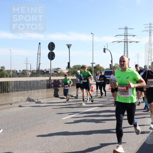 03.10.2025 - Köhlbrandbrückenlauf Julia Fischer http://msf.ph/oto/9001323 03.10.2025 12:17:18 Position 3 4454, 5245 meine-sportfotos.de