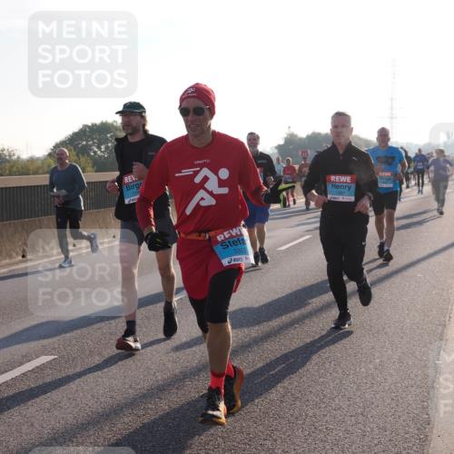 03.10.2025 - Köhlbrandbrückenlauf Fabian Wolf http://msf.ph/oto/9001324 03.10.2025 09:17:31 Position 3 148, 3353, 1397 meine-sportfotos.de