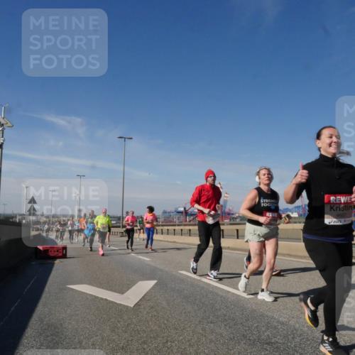 03.10.2025 - Köhlbrandbrückenlauf Matties Gatica Varas http://msf.ph/oto/9001328 03.10.2025 12:54:33 Position 2 4607 meine-sportfotos.de