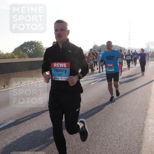 03.10.2025 - Köhlbrandbrückenlauf Fabian Wolf http://msf.ph/oto/9001370 03.10.2025 09:17:33 Position 3 1397 meine-sportfotos.de