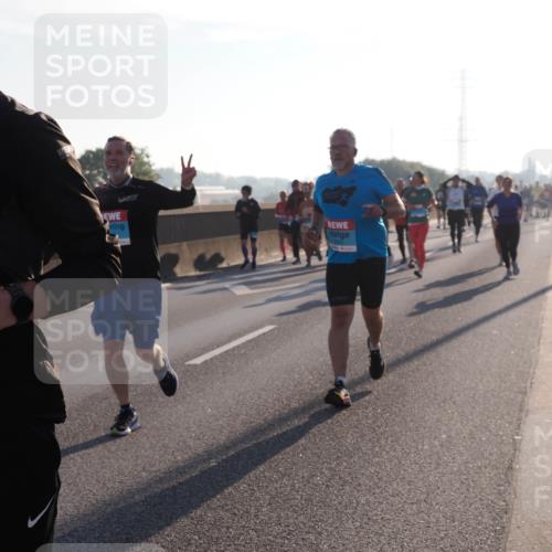 03.10.2025 - Köhlbrandbrückenlauf Fabian Wolf http://msf.ph/oto/9001404 03.10.2025 09:17:33 Position 3  meine-sportfotos.de