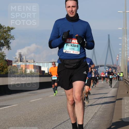 03.10.2025 - Köhlbrandbrückenlauf Luisa Fischer http://msf.ph/oto/9001418 03.10.2025 10:43:24 Position 3 1016 meine-sportfotos.de