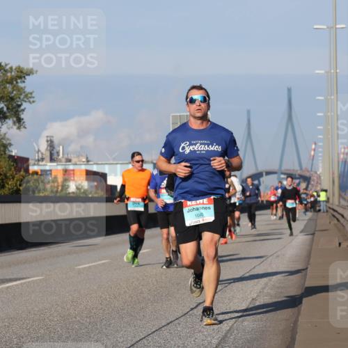 03.10.2025 - Köhlbrandbrückenlauf Luisa Fischer http://msf.ph/oto/9001443 03.10.2025 10:43:25 Position 3 1040 meine-sportfotos.de