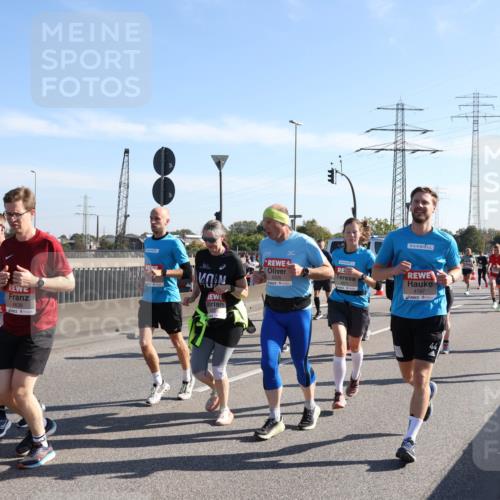 03.10.2025 - Köhlbrandbrückenlauf Julia Fischer http://msf.ph/oto/9001448 03.10.2025 12:17:33 Position 3 4638, 6225, 4197, 44 meine-sportfotos.de