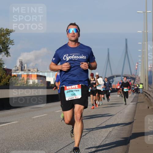 03.10.2025 - Köhlbrandbrückenlauf Luisa Fischer http://msf.ph/oto/9001454 03.10.2025 10:43:26 Position 3 1040 meine-sportfotos.de