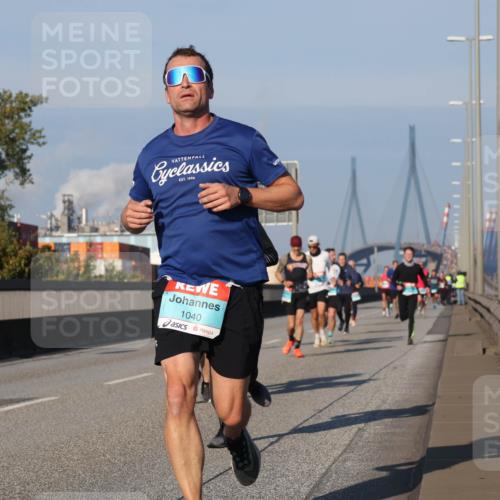 03.10.2025 - Köhlbrandbrückenlauf Luisa Fischer http://msf.ph/oto/9001461 03.10.2025 10:43:26 Position 3 1040 meine-sportfotos.de