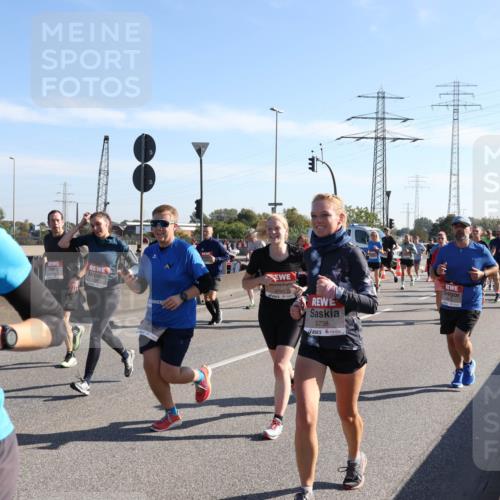 03.10.2025 - Köhlbrandbrückenlauf Julia Fischer http://msf.ph/oto/9001462 03.10.2025 12:17:35 Position 3 4871, 4591, 5738 meine-sportfotos.de