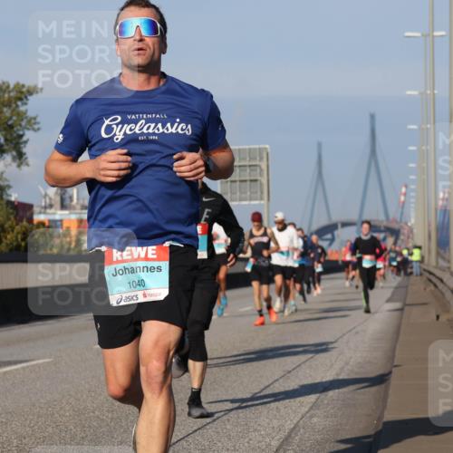 03.10.2025 - Köhlbrandbrückenlauf Luisa Fischer http://msf.ph/oto/9001466 03.10.2025 10:43:27 Position 3 1040 meine-sportfotos.de