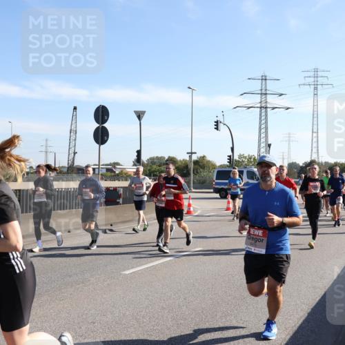 03.10.2025 - Köhlbrandbrückenlauf Julia Fischer http://msf.ph/oto/9001468 03.10.2025 12:17:36 Position 3 6473 meine-sportfotos.de