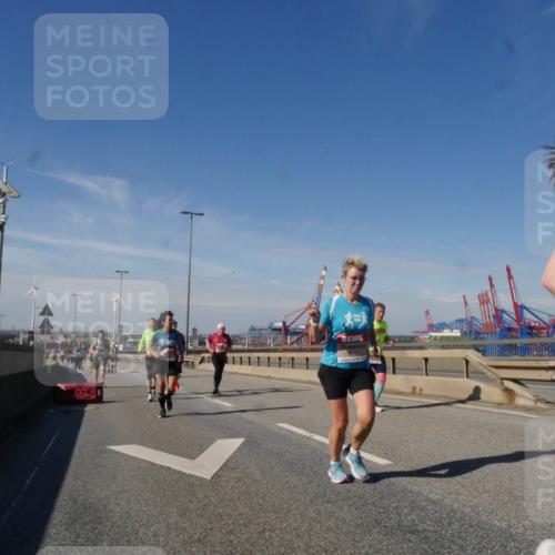 03.10.2025 - Köhlbrandbrückenlauf Matties Gatica Varas http://msf.ph/oto/9001482 03.10.2025 12:54:44 Position 2  meine-sportfotos.de