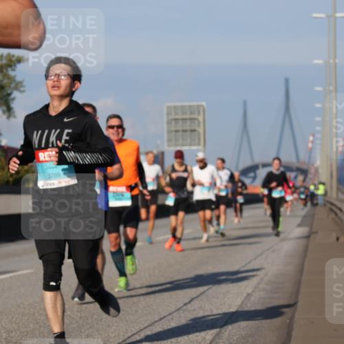 03.10.2025 - Köhlbrandbrückenlauf Luisa Fischer http://msf.ph/oto/9001494 03.10.2025 10:43:28 Position 3 3789 meine-sportfotos.de