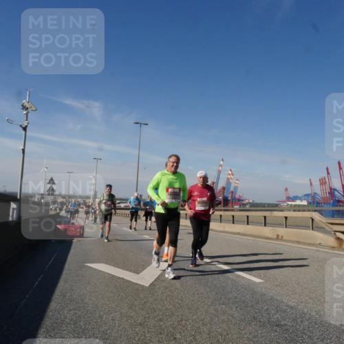 03.10.2025 - Köhlbrandbrückenlauf Matties Gatica Varas http://msf.ph/oto/9001523 03.10.2025 12:54:47 Position 2 789 meine-sportfotos.de