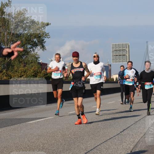 03.10.2025 - Köhlbrandbrückenlauf Luisa Fischer http://msf.ph/oto/9001550 03.10.2025 10:43:31 Position 3 1048 meine-sportfotos.de