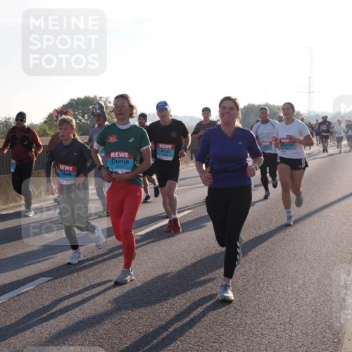 03.10.2025 - Köhlbrandbrückenlauf Fabian Wolf http://msf.ph/oto/9001571 03.10.2025 09:17:38 Position 3 1401, 3707, 3709 meine-sportfotos.de