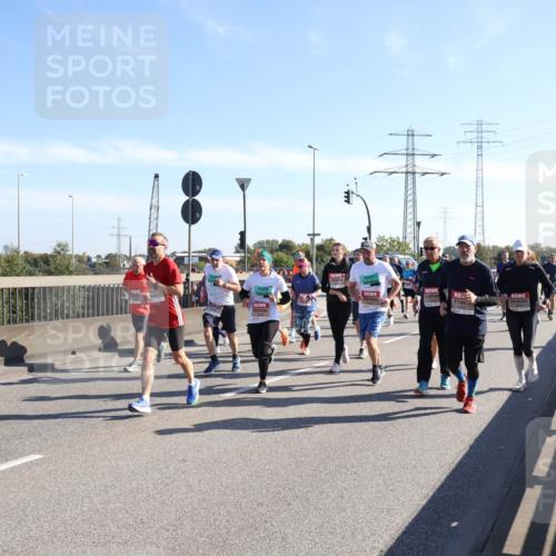03.10.2025 - Köhlbrandbrückenlauf Julia Fischer http://msf.ph/oto/9001597 03.10.2025 12:17:52 Position 3  meine-sportfotos.de